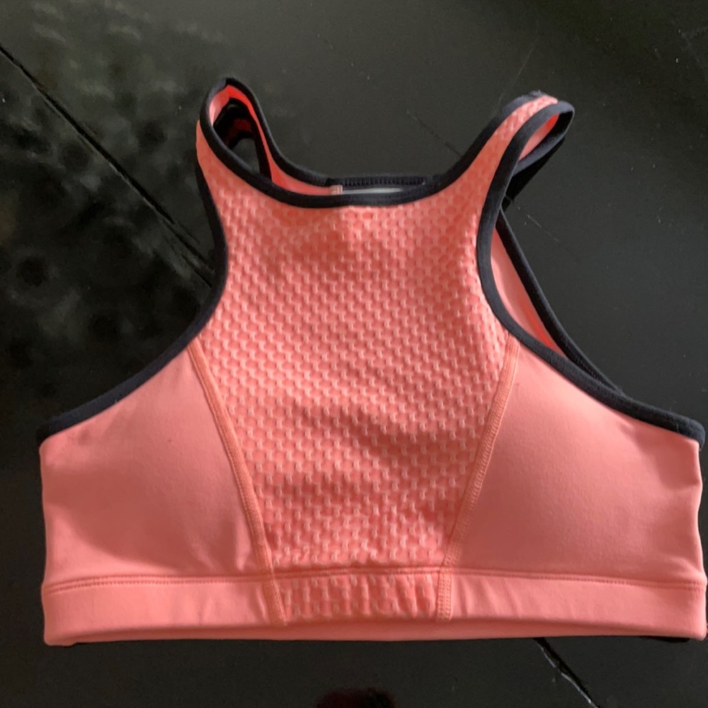Lorna Jane high neck sports bra